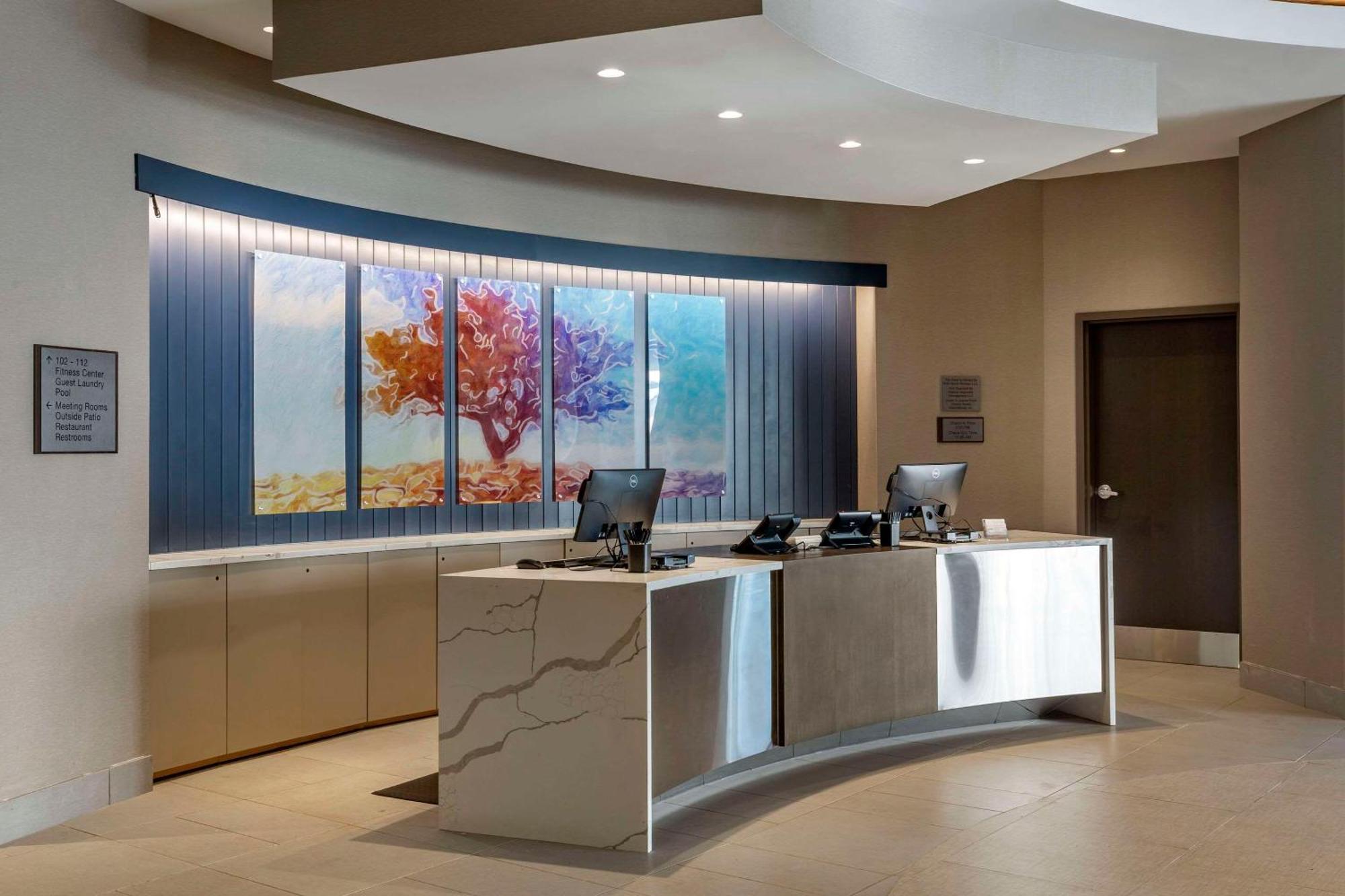 Cambria Hotel Manchester South Windsor Exterior photo